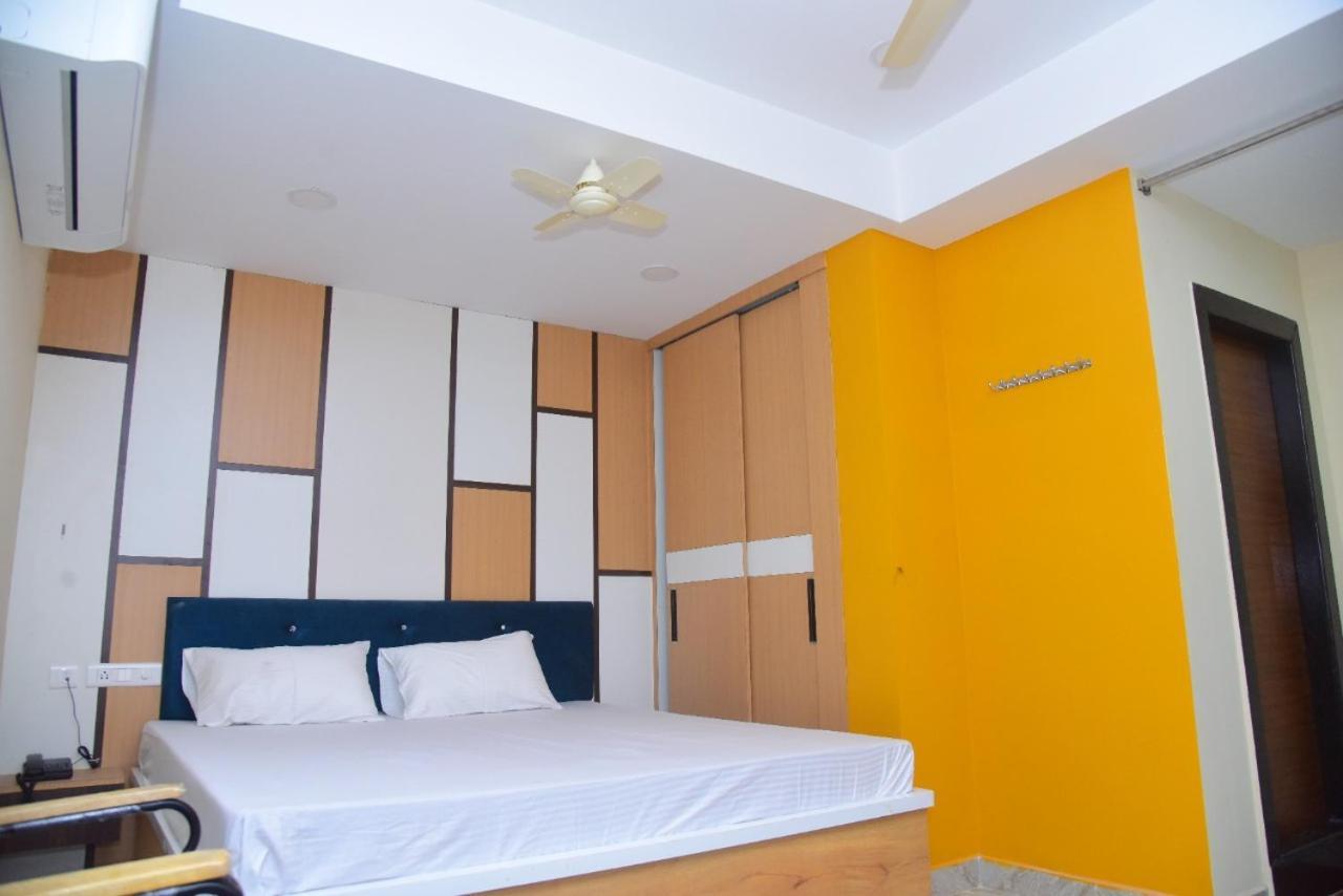 Hotel Sri Hasmitha Vijayawāda Exterior foto